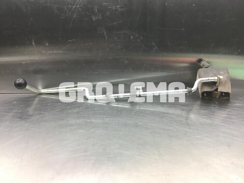 Liebherr R914B / R912 Li / R904 / R902 Li / A904 Li - Fülke és belső tér: 2 kép. Liebherr R914B / R912 Li / R904 / R902 Li / A904 Li - Fülke és belső tér: 2 kép.