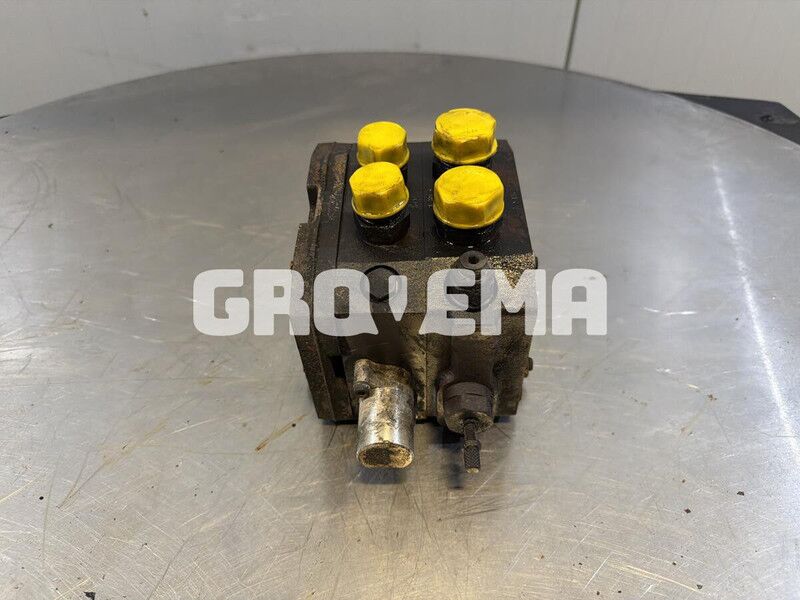 Liebherr R922 / R926 K-LC / R946 LC / R946 LC-V / R946 NLC / R922 Li / R922 LC / R922 ENGINE LIEBHERR / R926 LC / R920 / R920 LC / R920 N - Hidraulika: 2 kép. Liebherr R922 / R926 K-LC / R946 LC / R946 LC-V / R946 NLC / R922 Li / R922 LC / R922 ENGINE LIEBHERR / R926 LC / R920 / R920 LC / R920 N - Hidraulika: 2 kép.