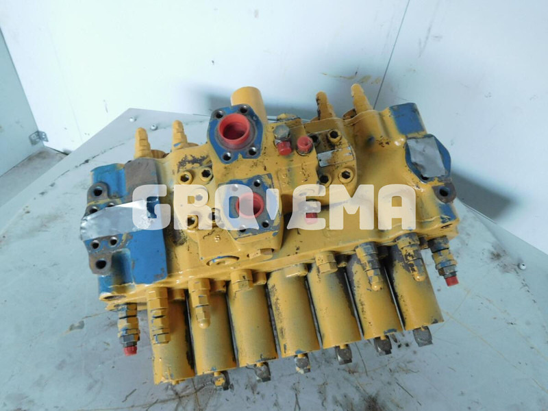 Liebherr R932 Li / R942 LI - Hidraulika: 2 kép. Liebherr R932 Li / R942 LI - Hidraulika: 2 kép.