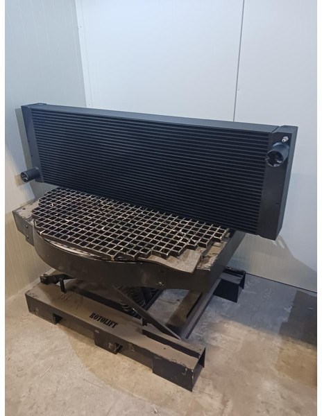 Liebherr R946 LC - Radiátor: 1 kép. Liebherr R946 LC - Radiátor: 1 kép.