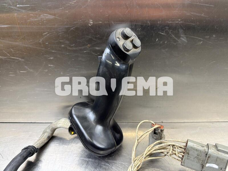 Liebherr R946 LC / R946 NLC / R924 - Hidraulika: 1 kép. Liebherr R946 LC / R946 NLC / R924 - Hidraulika: 1 kép.
