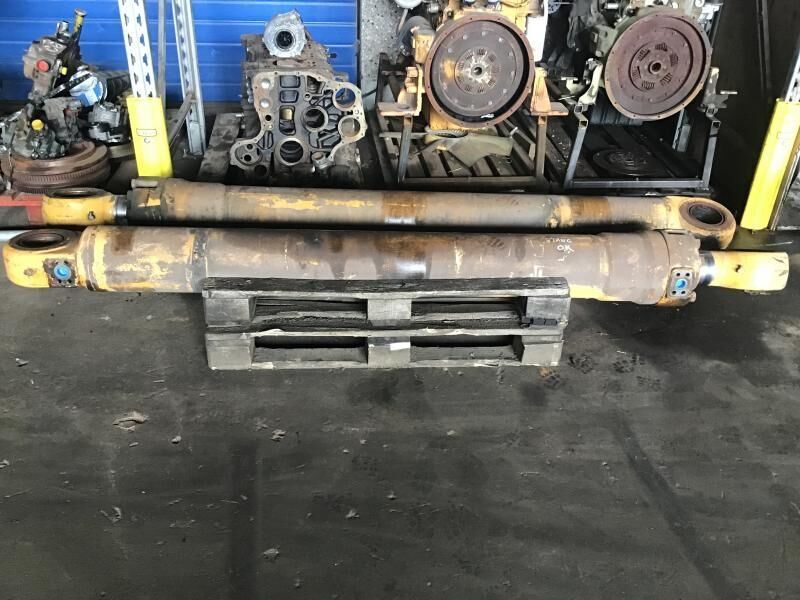 Liebherr R974B / R974C / R974 - Hidraulikus henger: 1 kép. Liebherr R974B / R974C / R974 - Hidraulikus henger: 1 kép.