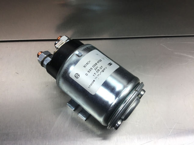 Liebherr Relay - Relé: 2 kép. Liebherr Relay - Relé: 2 kép.