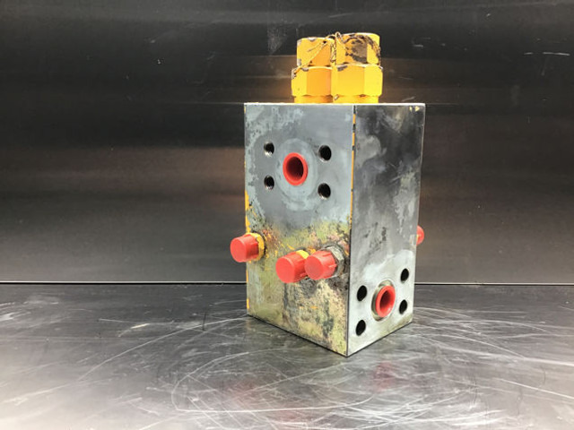 Liebherr Safety Valve - Szelep: 3 kép. Liebherr Safety Valve - Szelep: 3 kép.