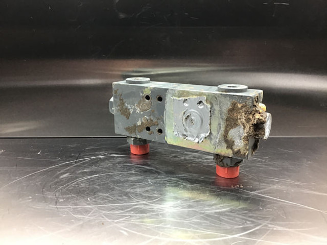 Liebherr Safety Valve - Szelep: 3 kép. Liebherr Safety Valve - Szelep: 3 kép.