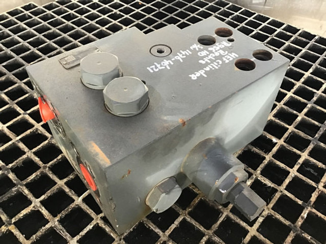 Szelep Liebherr Safety Valve: 7 kép.