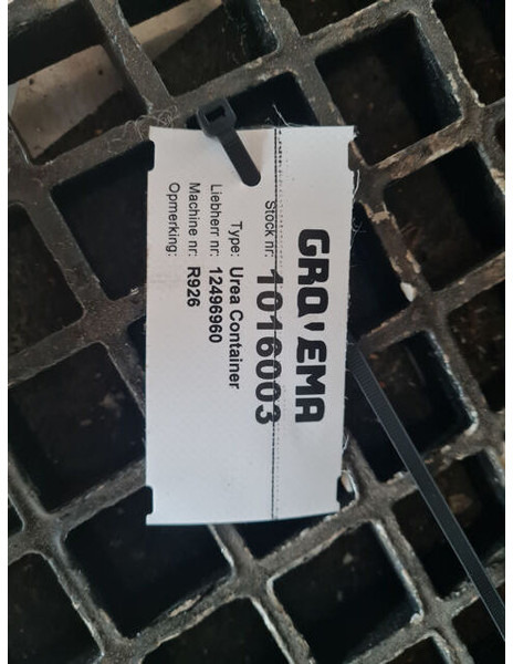 Liebherr Urea Container - Kipufogórendszer: 2 kép. Liebherr Urea Container - Kipufogórendszer: 2 kép.