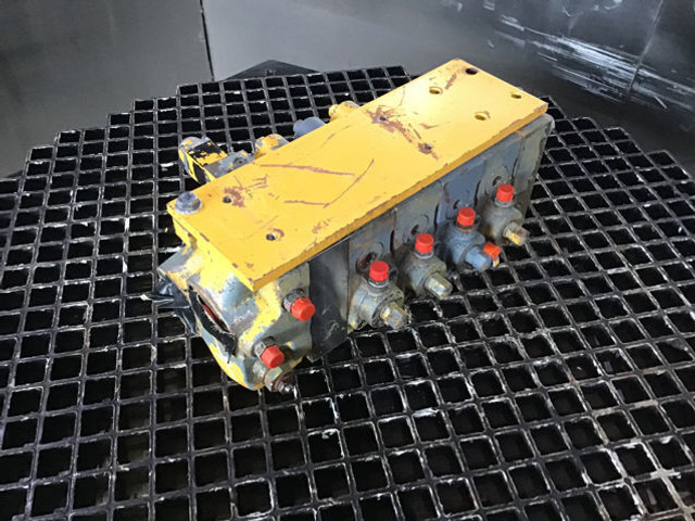Liebherr Valveblock - Szelep: 1 kép. Liebherr Valveblock - Szelep: 1 kép.