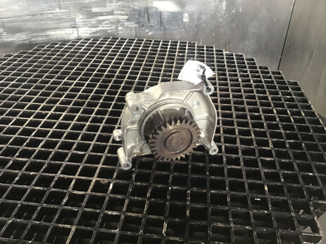 Liebherr Waterpump - Hűtőfolyadék szivattyú: 1 kép. Liebherr Waterpump - Hűtőfolyadék szivattyú: 1 kép.