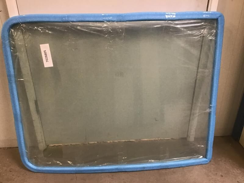 Liebherr Window Glass - Ablak és alkatrészek: 3 kép. Liebherr Window Glass - Ablak és alkatrészek: 3 kép.