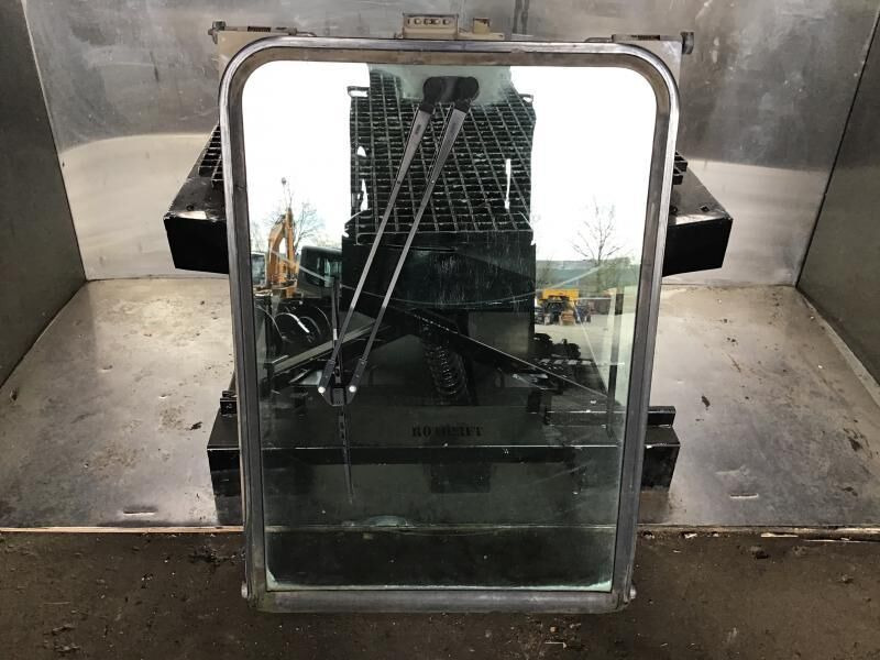 Liebherr Window Glass - Ablak és alkatrészek: 2 kép. Liebherr Window Glass - Ablak és alkatrészek: 2 kép.