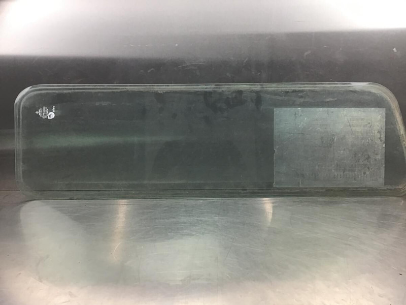 Liebherr Window Glass - Ablak és alkatrészek: 2 kép. Liebherr Window Glass - Ablak és alkatrészek: 2 kép.