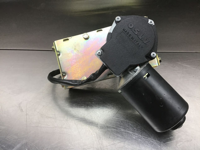 Liebherr Wiper Motor - Ablaktörlő: 1 kép. Liebherr Wiper Motor - Ablaktörlő: 1 kép.