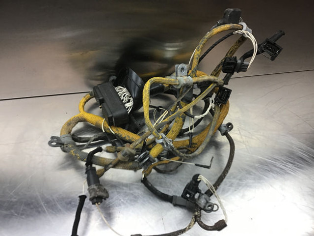 Liebherr Wiring Harness - Kábel/ Kábelkorbácso: 4 kép. Liebherr Wiring Harness - Kábel/ Kábelkorbácso: 4 kép.