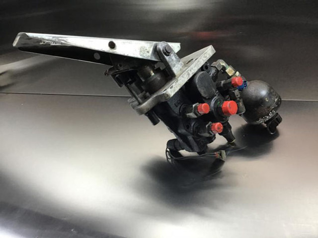 Rexroth Brake Compact Block - Pedál: 3 kép. Rexroth Brake Compact Block - Pedál: 3 kép.