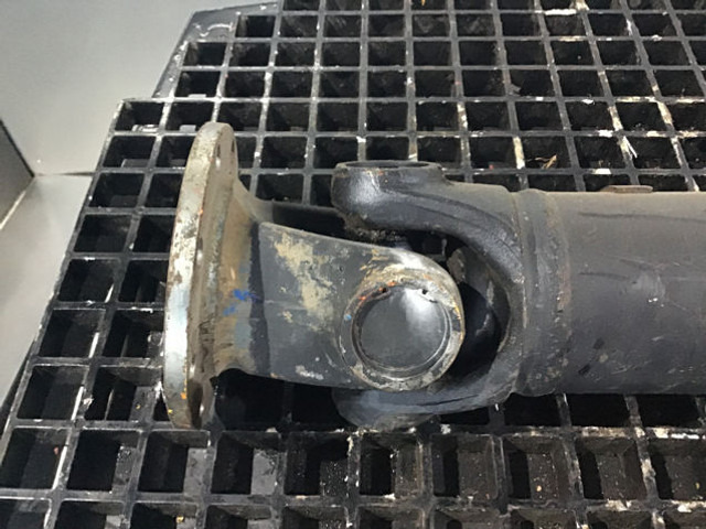 ZF Propeller Shaft - Féltengely: 5 kép. ZF Propeller Shaft - Féltengely: 5 kép.