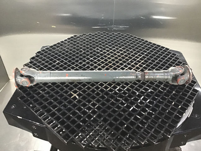 ZF Propeller Shaft - Féltengely: 3 kép. ZF Propeller Shaft - Féltengely: 3 kép.
