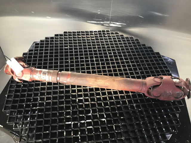 ZF Propeller Shaft - Féltengely: 4 kép. ZF Propeller Shaft - Féltengely: 4 kép.