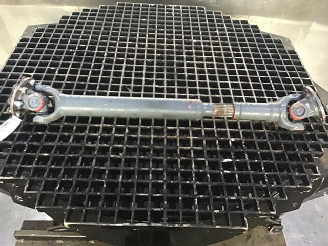 ZF Propellor Shaft - Féltengely: 1 kép. ZF Propellor Shaft - Féltengely: 1 kép.