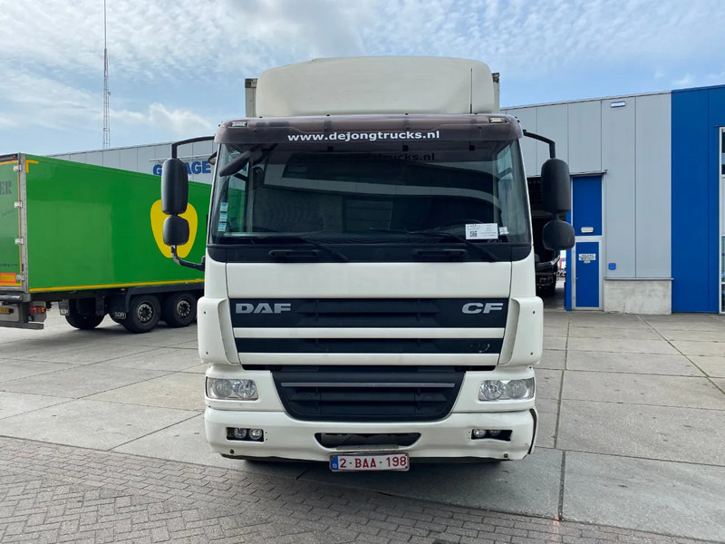 DAF CF 65.250 Closed Box / Euro 5 / Dhollandia - Dobozos felépítményű teherautó: 2 kép. DAF CF 65.250 Closed Box / Euro 5 / Dhollandia - Dobozos felépítményű teherautó: 2 kép.