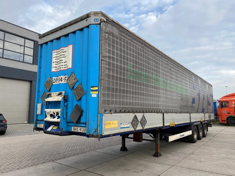 Krone SD / Borden / Tautliner / BPW - Ponyvás félpótkocsi: 4 kép. Krone SD / Borden / Tautliner / BPW - Ponyvás félpótkocsi: 4 kép.