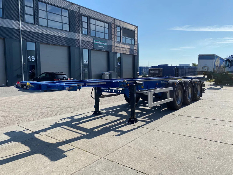 LAG 20-30 FT Tank Chassis / BPW + Disc - Félpótkocsi cserefelépítményes: 4 kép. LAG 20-30 FT Tank Chassis / BPW + Disc - Félpótkocsi cserefelépítményes: 4 kép.