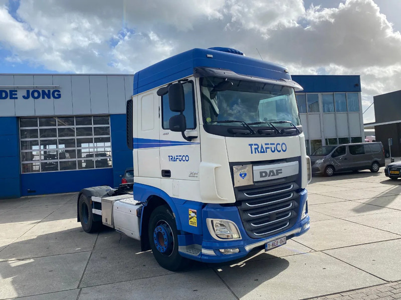 DAF XF 106.440 SC / ADR / Stand Airco / PTO - Nyergesvontató: 3 kép. DAF XF 106.440 SC / ADR / Stand Airco / PTO - Nyergesvontató: 3 kép.