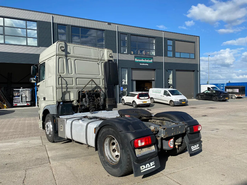 DAF XF 106.440 SC / Hydraulic - Nyergesvontató: 5 kép. DAF XF 106.440 SC / Hydraulic - Nyergesvontató: 5 kép.