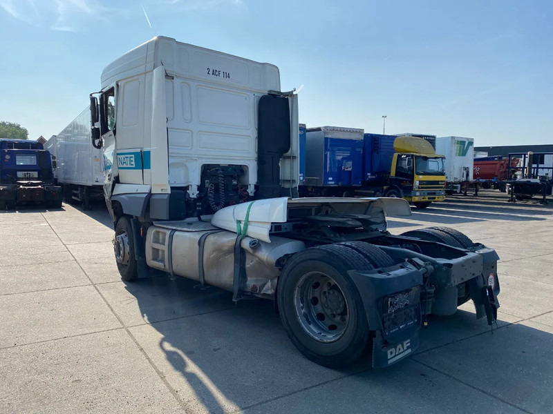 DAF XF 106.460 SC / Damaged / Stand Airco - Nyergesvontató: 4 kép. DAF XF 106.460 SC / Damaged / Stand Airco - Nyergesvontató: 4 kép.