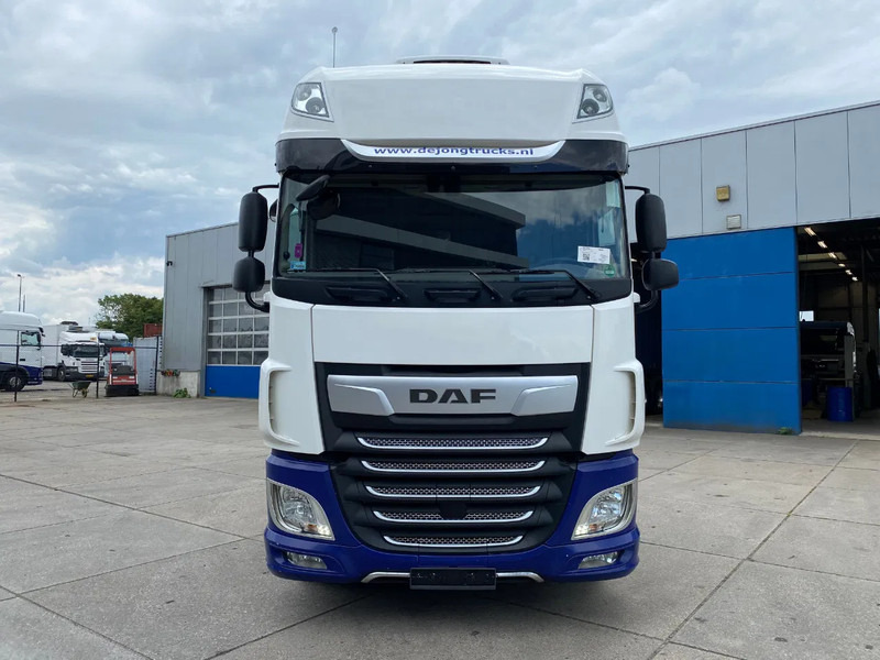 DAF XF 106.480 SSC / 2x Tank / Stand Airco / Euro 6D - Nyergesvontató: 2 kép. DAF XF 106.480 SSC / 2x Tank / Stand Airco / Euro 6D - Nyergesvontató: 2 kép.