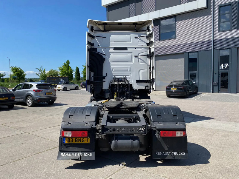 Renault T460 / 2x Tank / Euro 6 - Nyergesvontató: 5 kép. Renault T460 / 2x Tank / Euro 6 - Nyergesvontató: 5 kép.