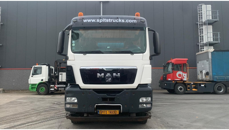 MAN TGS 35.360 MIXER - Betonmixer: 2 kép. MAN TGS 35.360 MIXER - Betonmixer: 2 kép.