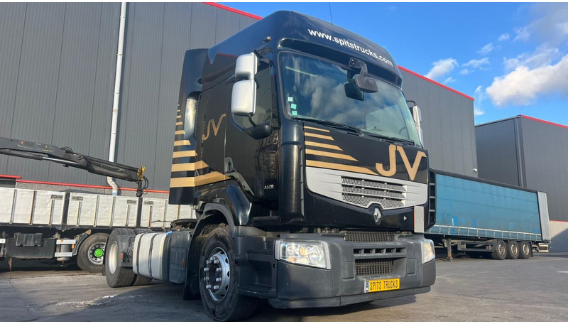 Renault PREMIUM 460 DXI - Nyergesvontató: 2 kép. Renault PREMIUM 460 DXI - Nyergesvontató: 2 kép.