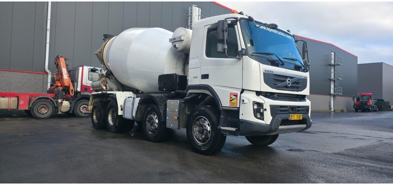 Volvo FMX 410 9m3 + LIEBHERR - Betonmixer: 3 kép. Volvo FMX 410 9m3 + LIEBHERR - Betonmixer: 3 kép.