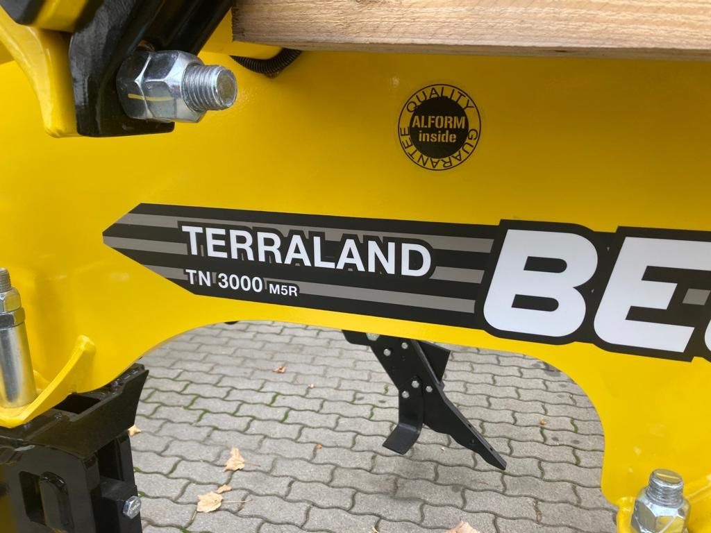 Bednar TerraLand - Talajlazító: 5 kép. Bednar TerraLand - Talajlazító: 5 kép.
