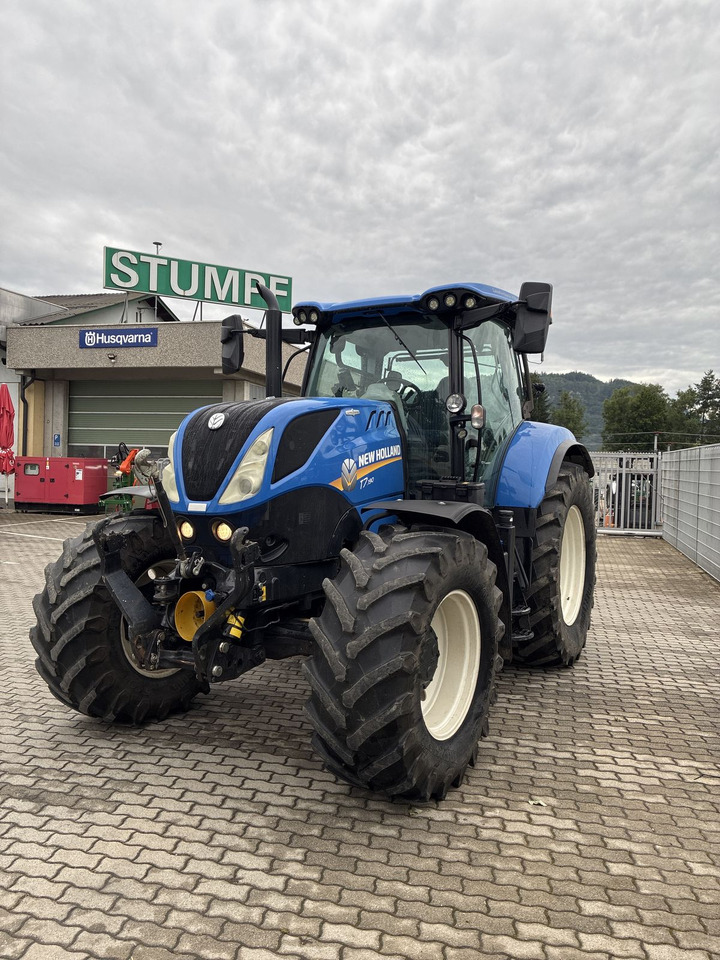 New Holland T7.190 Standard - Traktor: 1 kép. New Holland T7.190 Standard - Traktor: 1 kép.