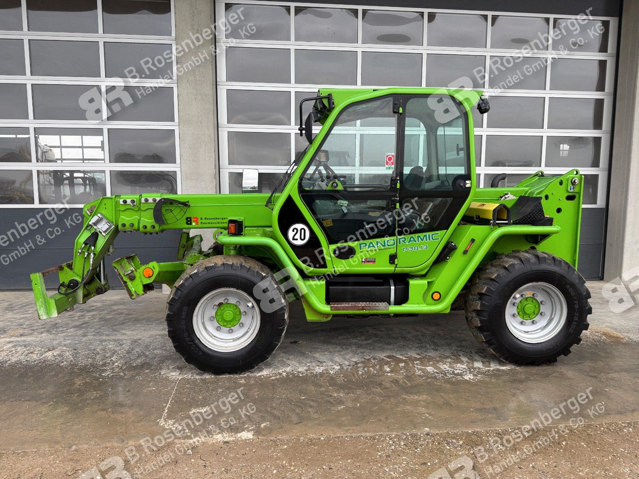 Merlo P38.13 / inkl. Gabel+Schaufel / BüVo / nur 2971h - Teleszkópos rakodó: 2 kép. Merlo P38.13 / inkl. Gabel+Schaufel / BüVo / nur 2971h - Teleszkópos rakodó: 2 kép.