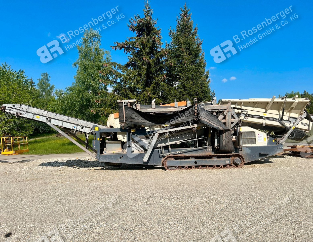 Metso Lokotrack ST 2.8 mobile Siebanlage/ BJ2020 - Osztályozó berendezés: 2 kép. Metso Lokotrack ST 2.8 mobile Siebanlage/ BJ2020 - Osztályozó berendezés: 2 kép.