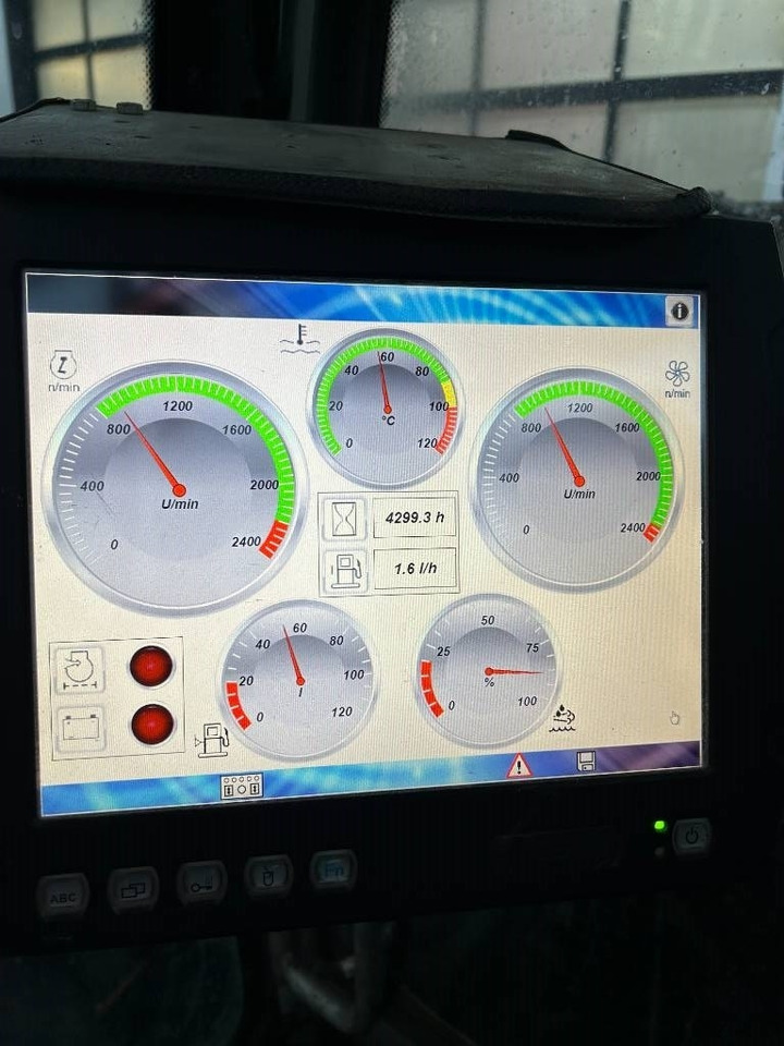 Tracto GRUNDODRILL 15XP - Irányított fúrógép: 5 kép. Tracto GRUNDODRILL 15XP - Irányított fúrógép: 5 kép.