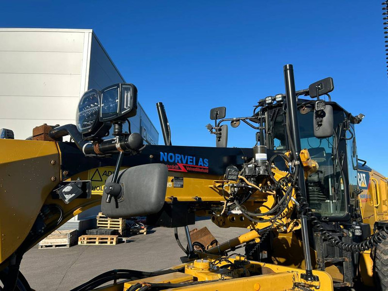 Gréder Cat 140 M 3 AWD: 16 kép. Gréder Cat 140 M 3 AWD: 16 kép.