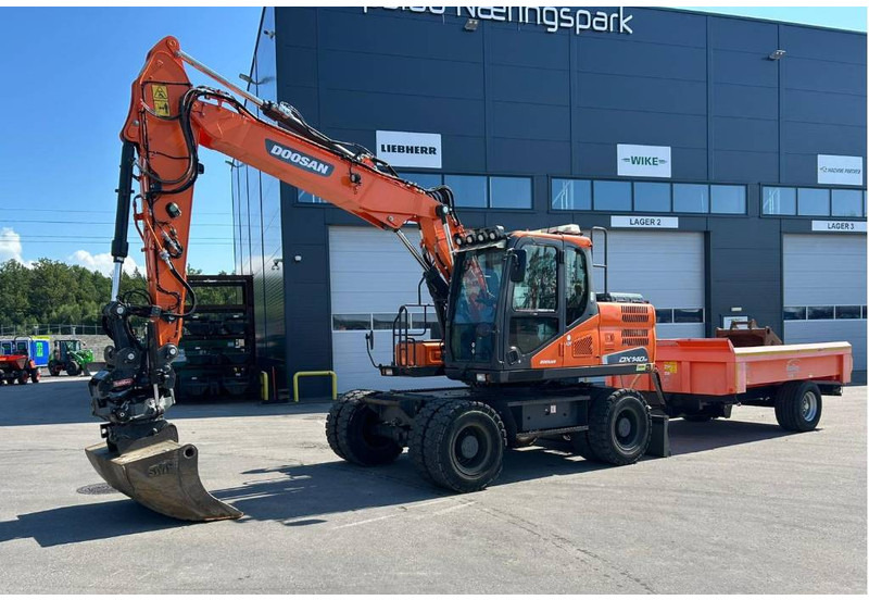 Doosan DX 140 W-5 !!SOLD!! - Gumikerekes kotró: 1 kép. Doosan DX 140 W-5 !!SOLD!! - Gumikerekes kotró: 1 kép.