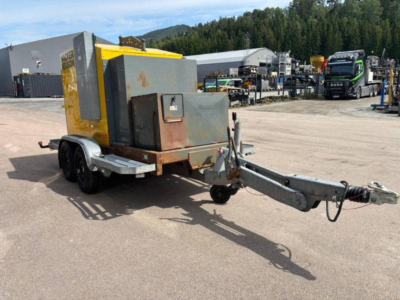 WACKER NEUSON HSH 700 G - Építőipari gépek: 4 kép. WACKER NEUSON HSH 700 G - Építőipari gépek: 4 kép.