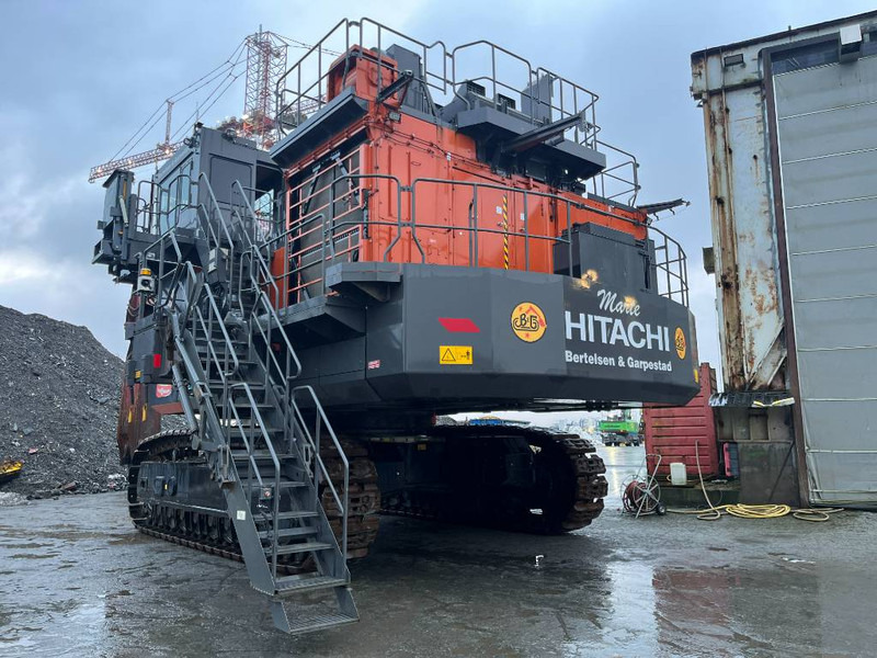 Hitachi EX2000-7BBH - Lánctalpas kotró: 2 kép. Hitachi EX2000-7BBH - Lánctalpas kotró: 2 kép.