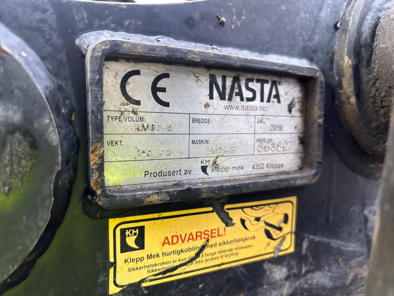 Gumikerekes kotró Hitachi ZX 145 W-6: 11 kép. Gumikerekes kotró Hitachi ZX 145 W-6: 11 kép.