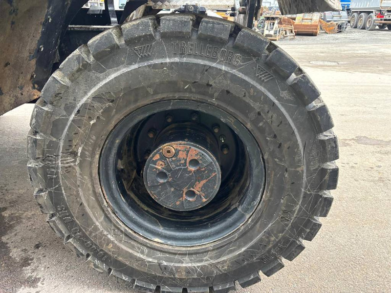 Gumikerekes kotró Hitachi ZX 145 W-6: 20 kép. Gumikerekes kotró Hitachi ZX 145 W-6: 20 kép.