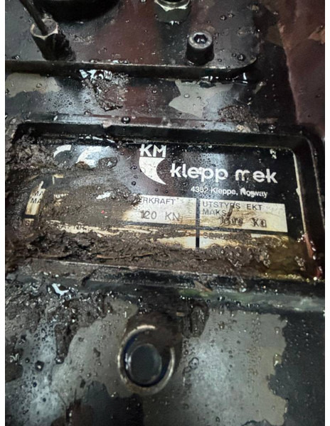 Gumikerekes kotró Hitachi ZX 145 W-6: 10 kép. Gumikerekes kotró Hitachi ZX 145 W-6: 10 kép.