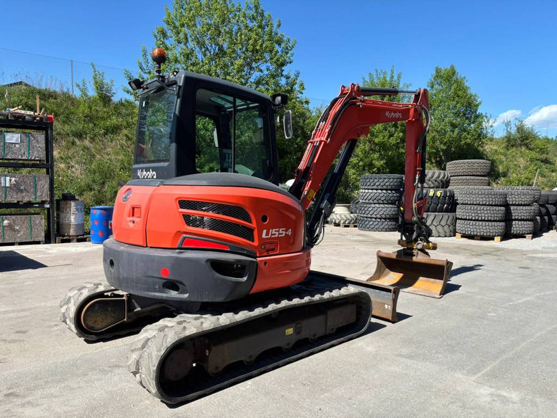 Kubota U 55-4 - Minikotró: 3 kép. Kubota U 55-4 - Minikotró: 3 kép.