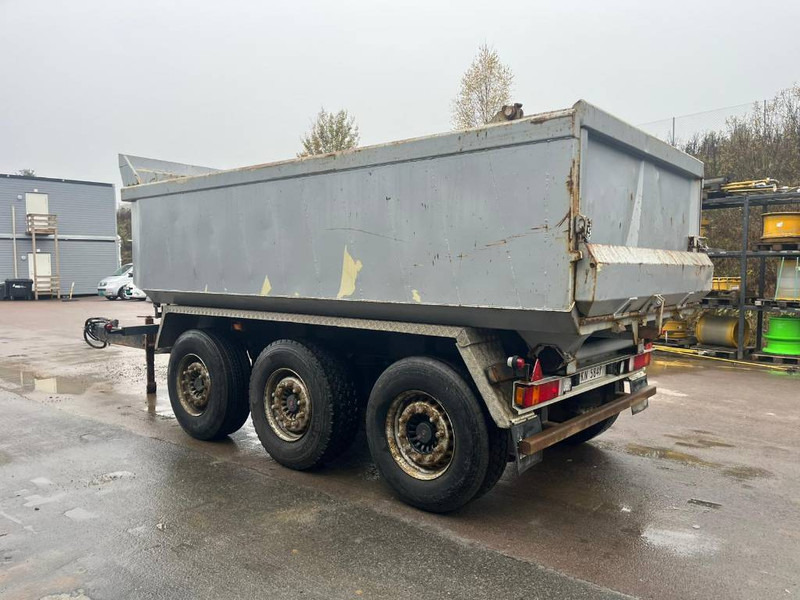 Maur bilpabygg K3-28 Trippelkjere - Pótkocsi billenőplatós: 4 kép. Maur bilpabygg K3-28 Trippelkjere - Pótkocsi billenőplatós: 4 kép.