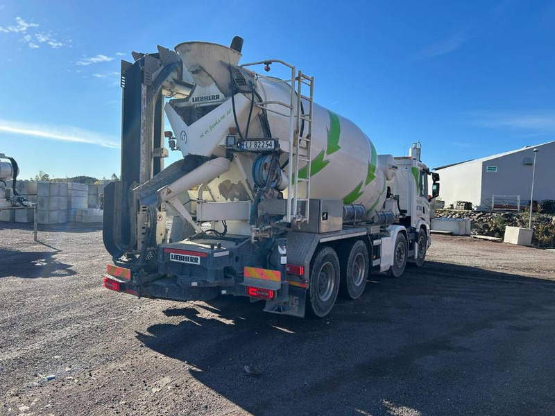 Scania P 500 XT 8x4 - Betonmixer: 3 kép. Scania P 500 XT 8x4 - Betonmixer: 3 kép.