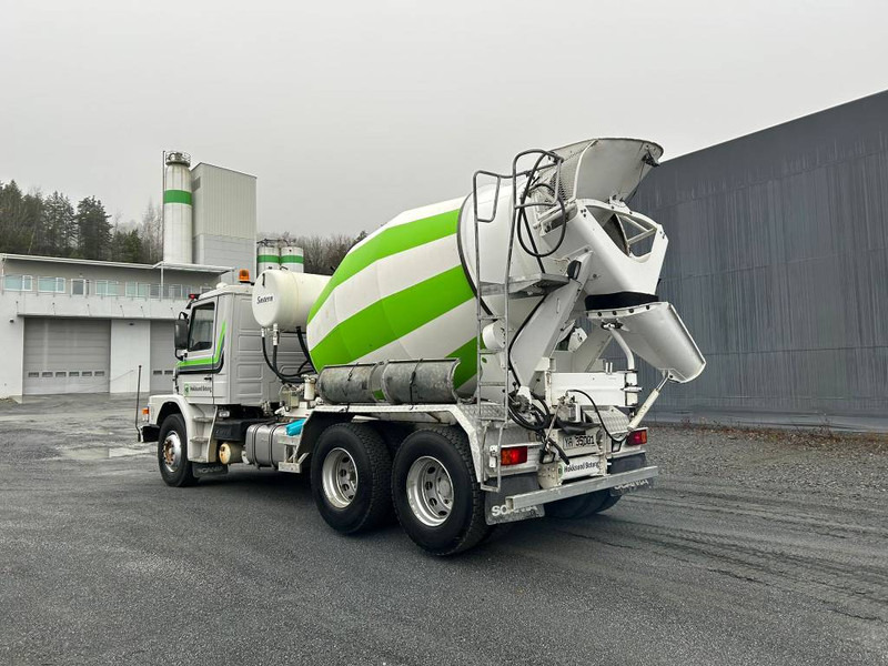 Scania T112 H 6X2 - Betonmixer: 2 kép. Scania T112 H 6X2 - Betonmixer: 2 kép.